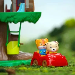 Hot Fat Brain Toys Timber Tots Tree House