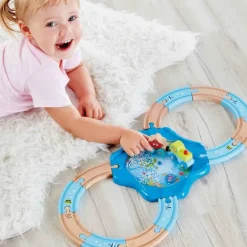Outlet Hape Undersea Figure 8