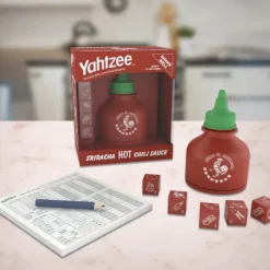 Outlet USAopoly YAHTZEE: Sriracha